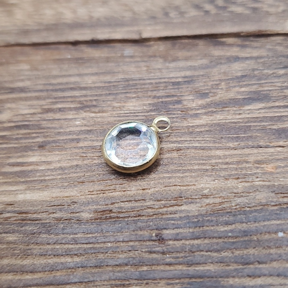 P112 stunning eye catching‎ clear crystal facet charm pendant